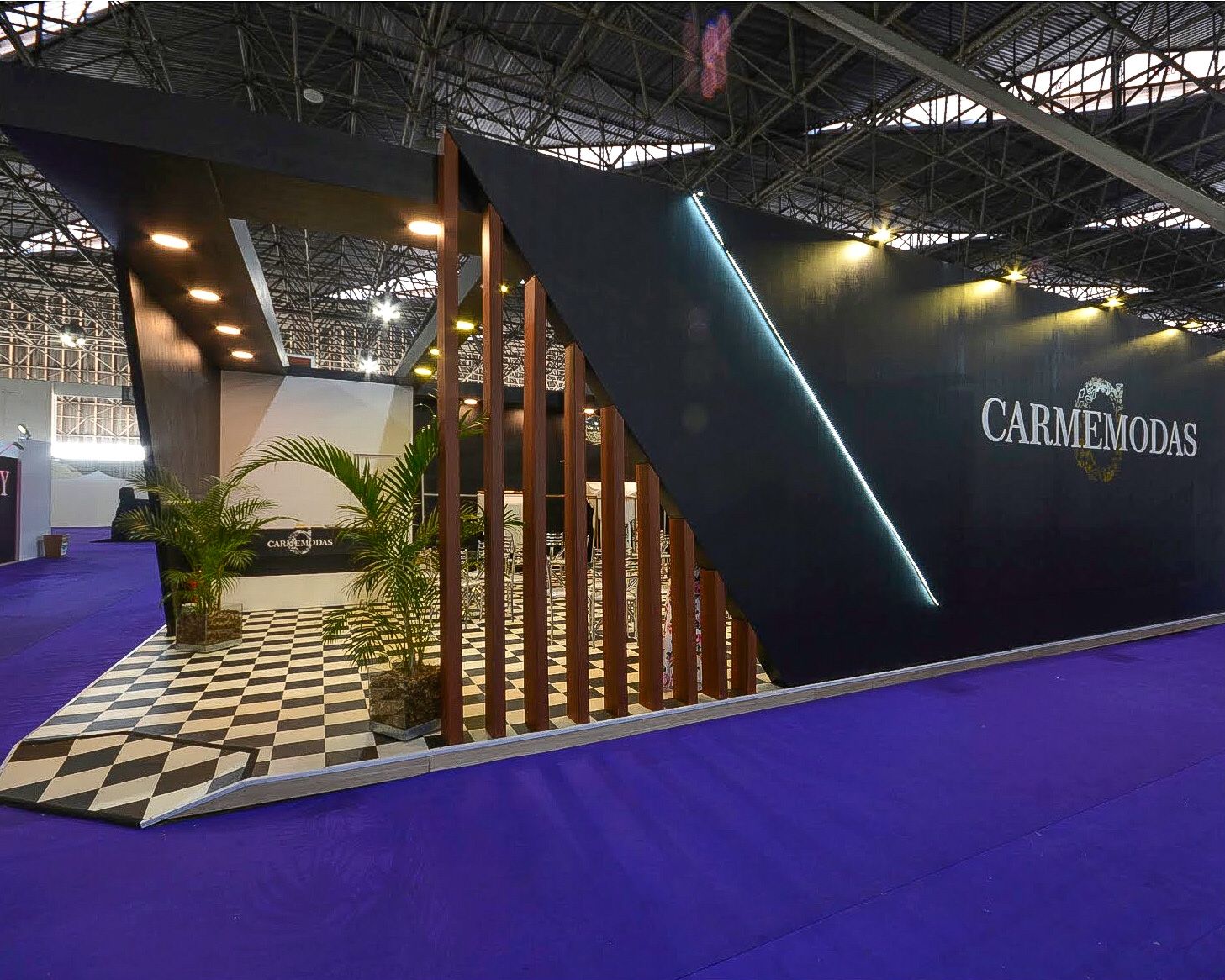 Ambiente comercial montado pela Fênix